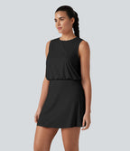 Robe de sport mini de yoga SoftlyZero™ col rond sans manches 2-en-1 effet frais InstantCool avec poches, accès facile Easy Peasy