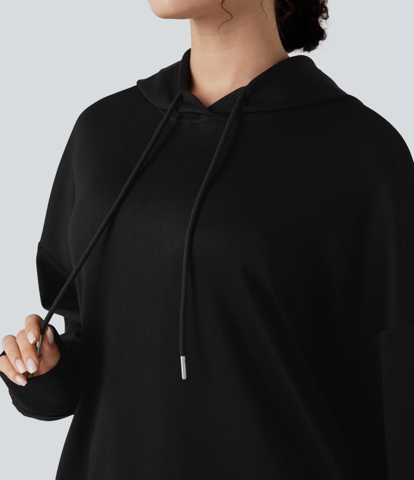 Sweat-shirt à capuche manches longues avec poches