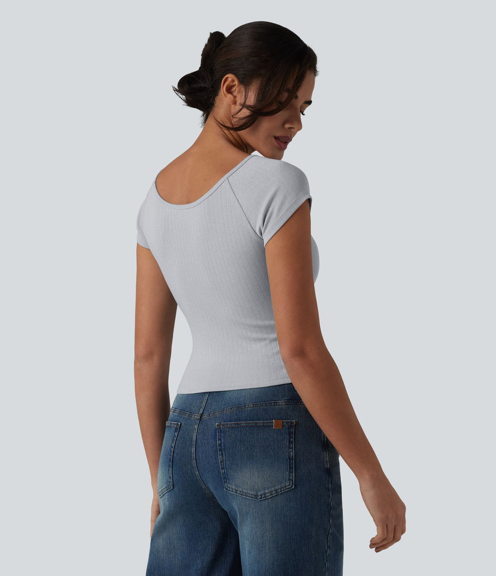 T-shirt col V manches courtes avec fronces