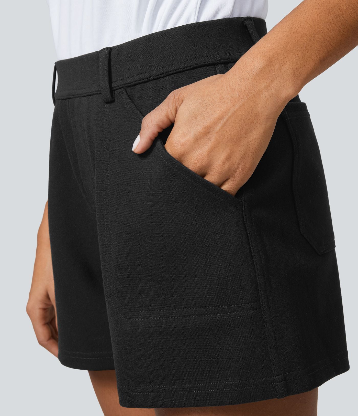 Short de travail taille moyenne avec poches