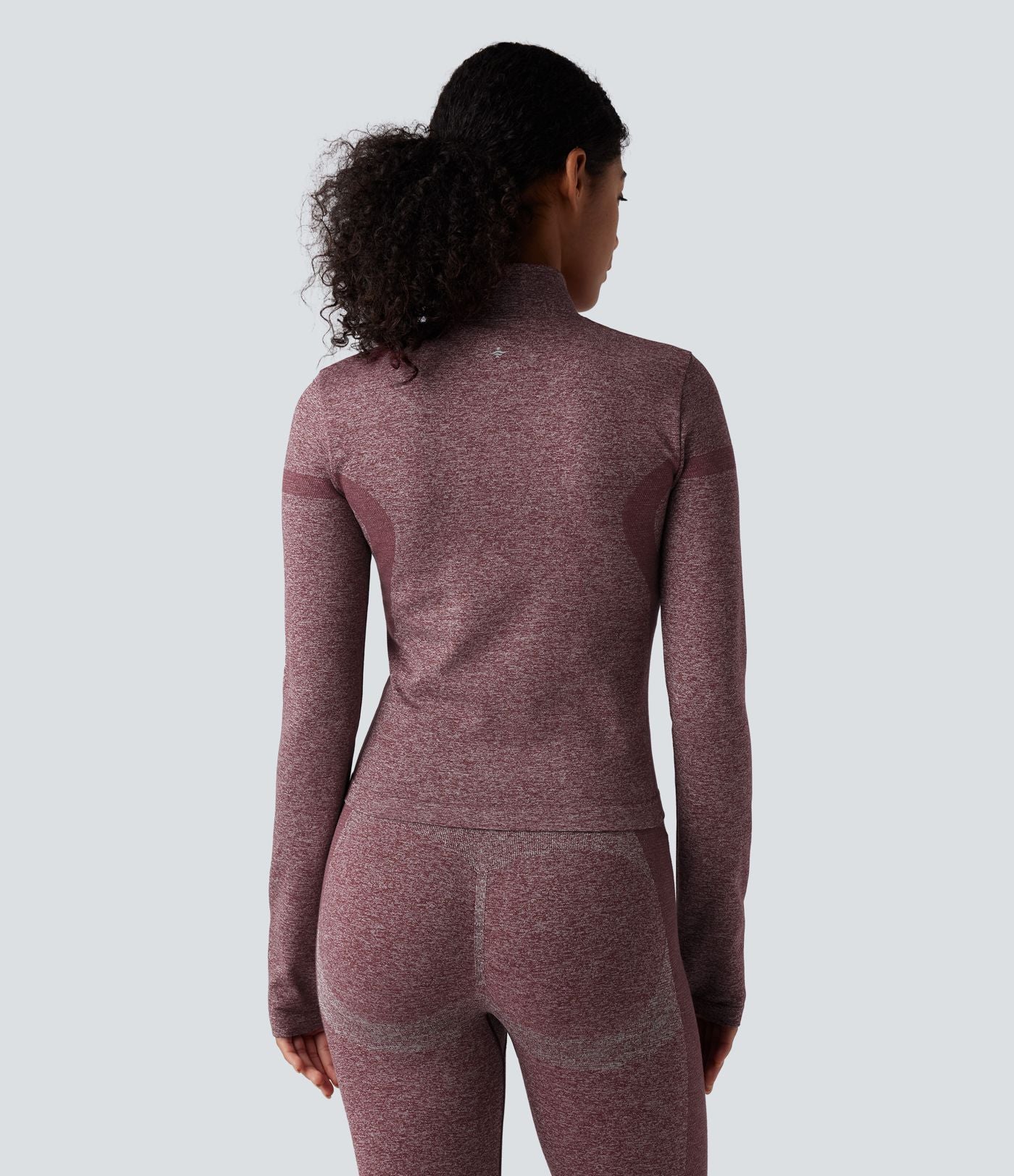 Veste de yoga chaude OneForm Seamless Flow col montant zippée à manches longues avec passage de pouce
