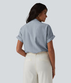 Chemise col V manches courtes aspect lin pour le bureau