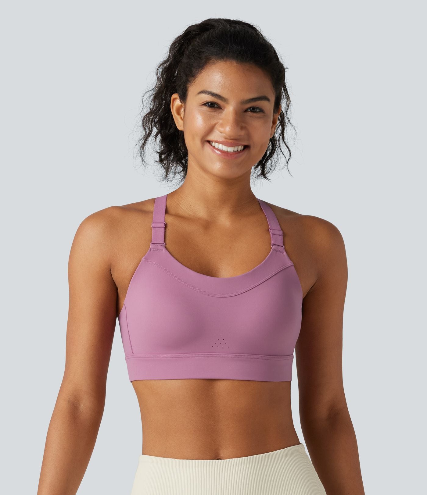 Brassière de sport d'entraînement maintien moyen avec bonnet spacer moulé