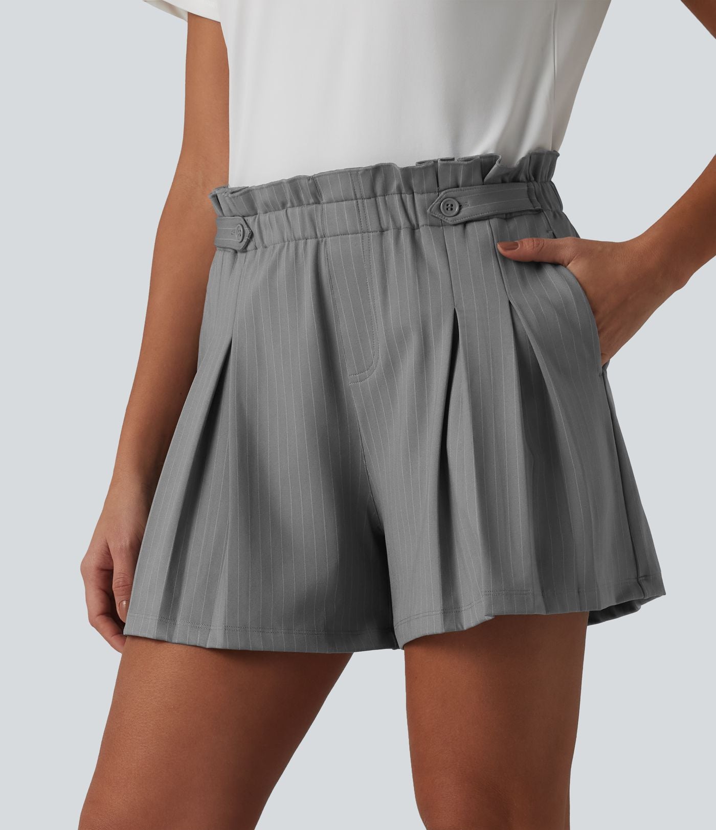Short plissé taille haute à rayures avec volants et poches – 10 cm