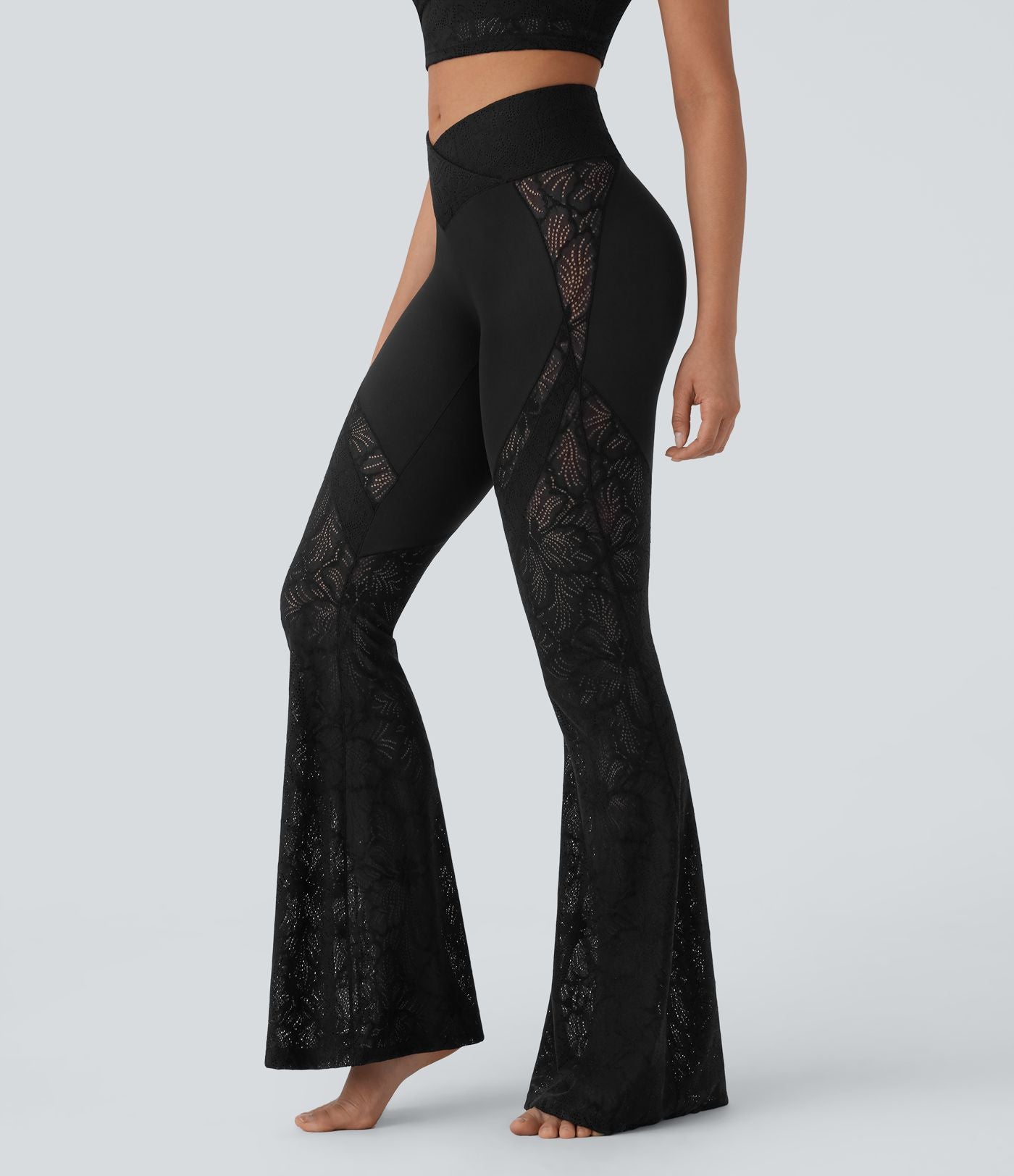 Pantalon de yoga évasé à taille haute croisée, poche arrière et dentelle