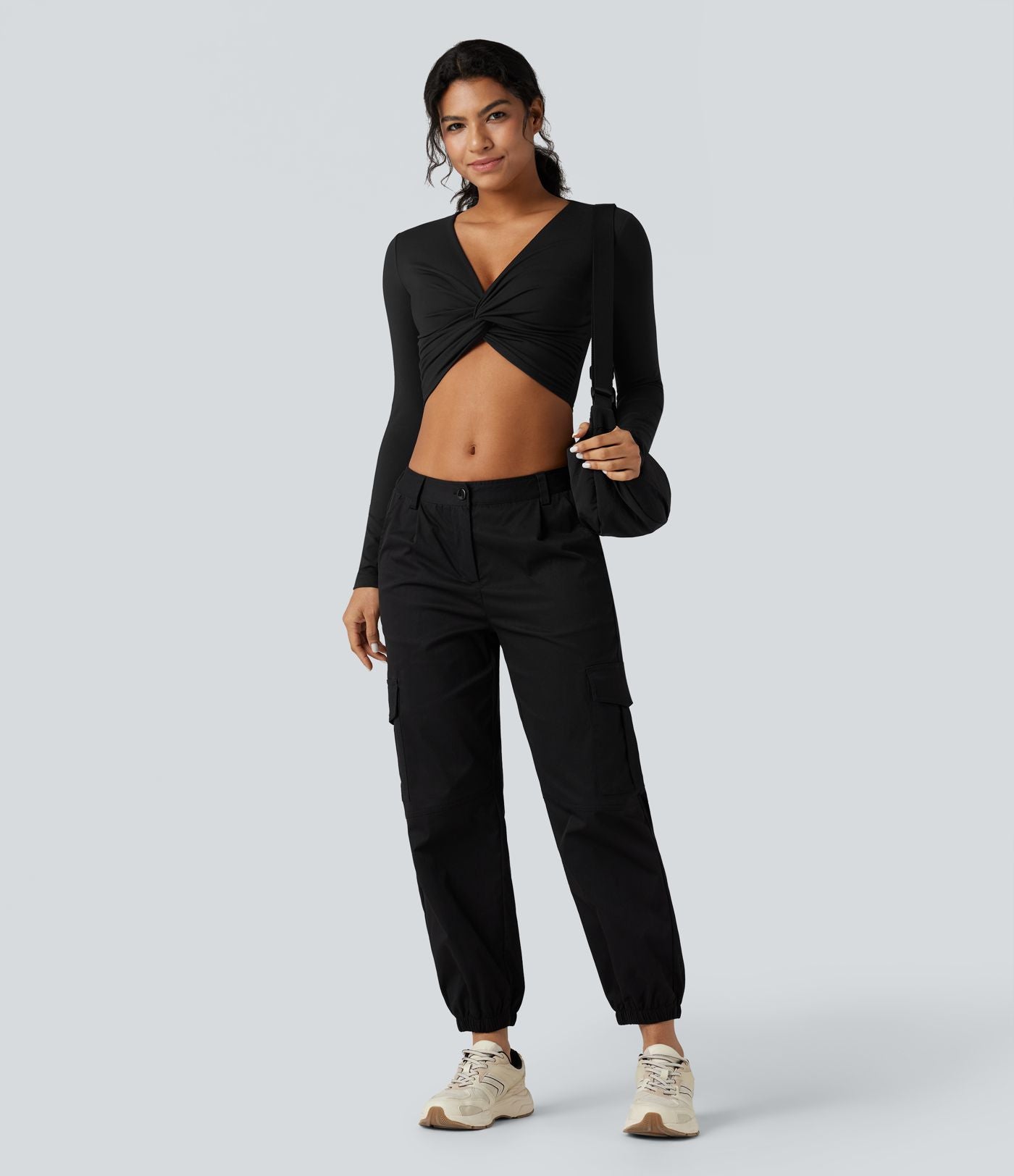 Top de sport yoga SoftlyZero™ Plush court col V profond torsadé manches longues