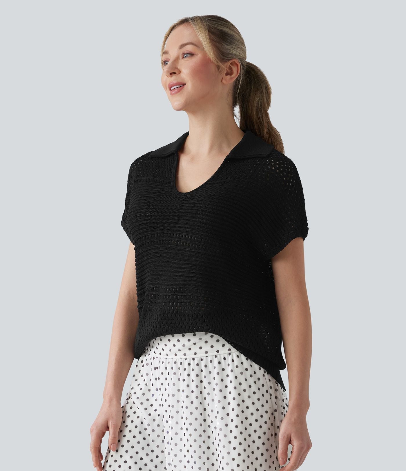 Pull resort col V manches chauve-souris courtes crochet