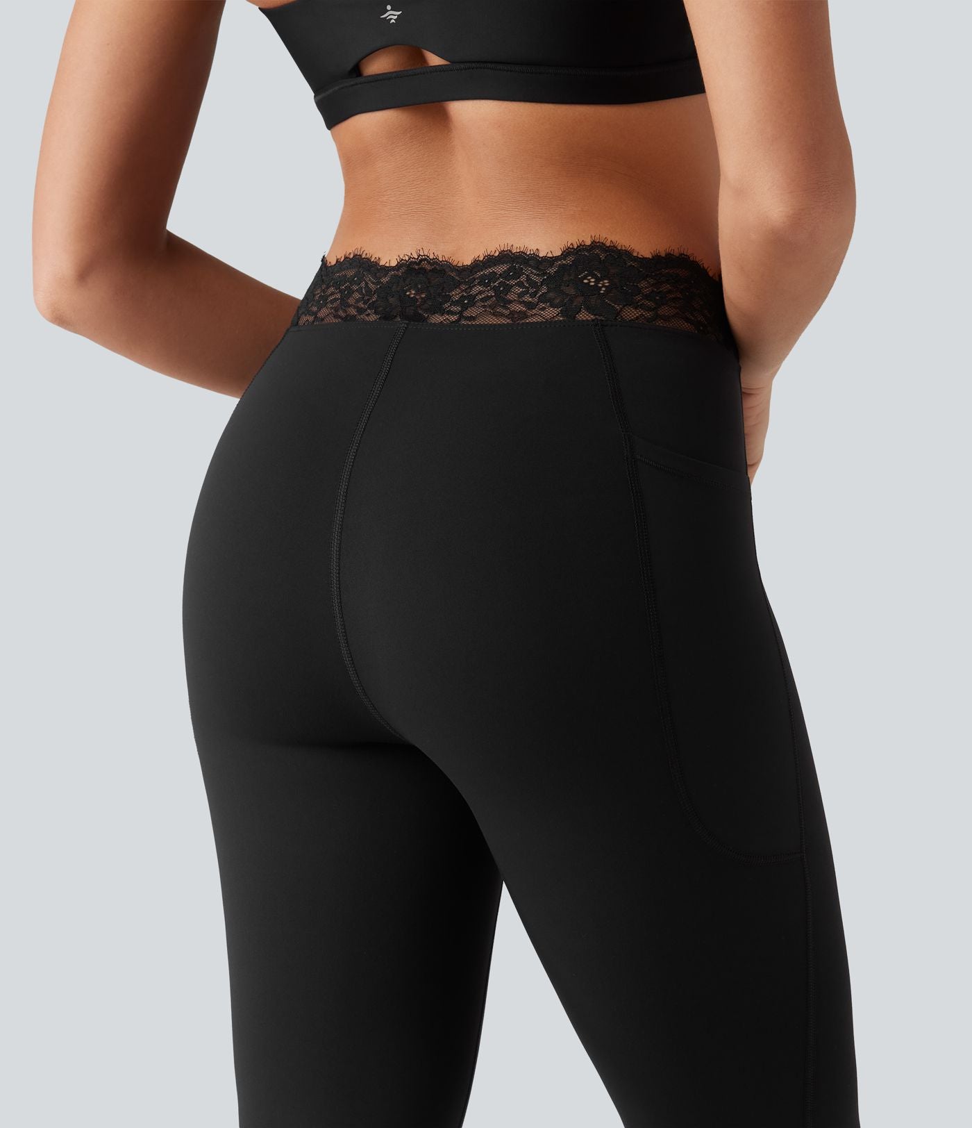 Legging de yoga flare Halara UltraSculpt™ longueur mollet avec dentelle contrastée et poches
