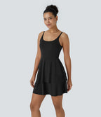 Robe de sport mini SoftlyZero™ Airy à effet frais InstantCool 2-en-1 avec volants superposés et dos nu avec poches