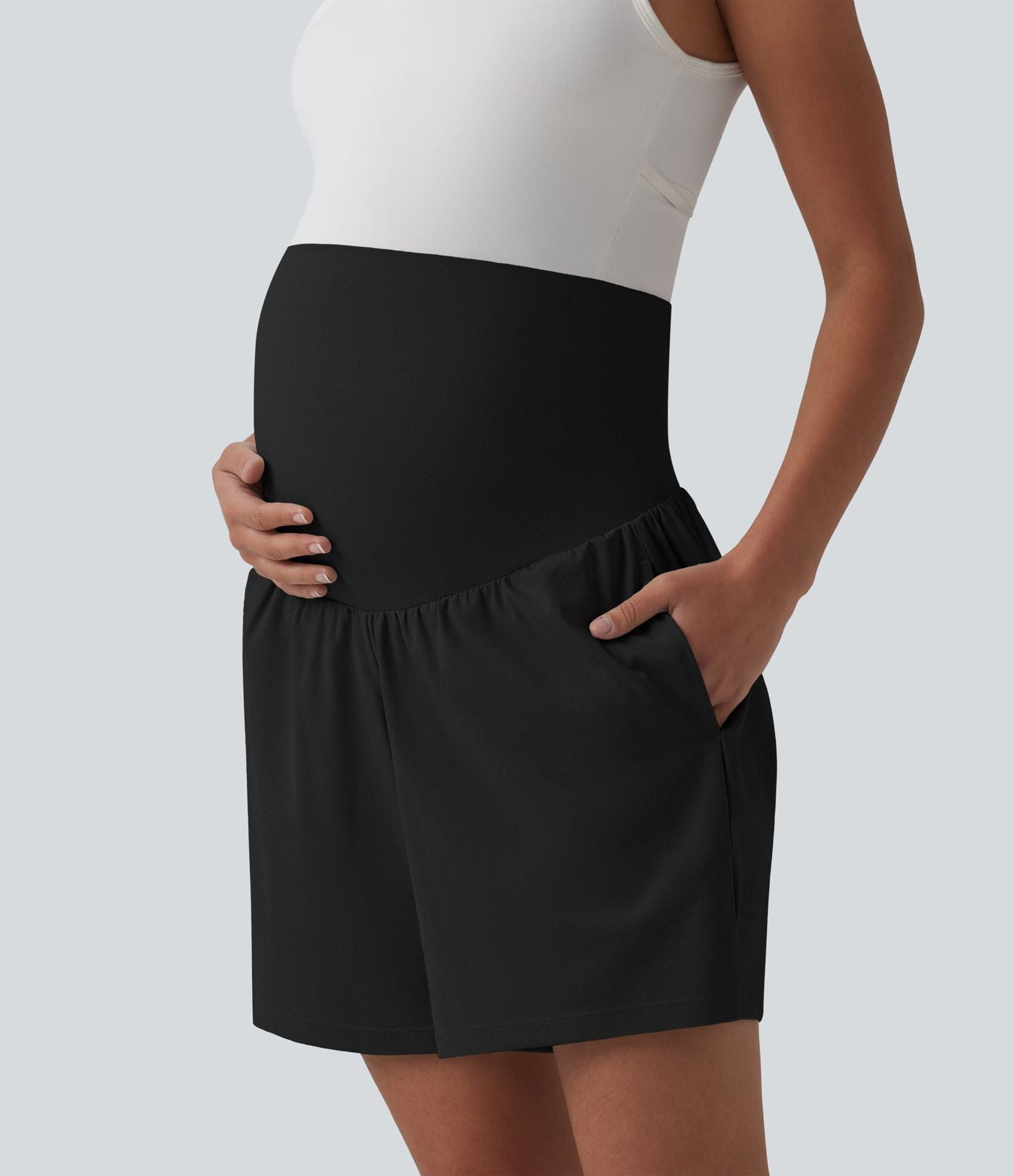 Short de yoga maternité 2-en-1 SoftlyZero™ Airy taille très haute effet frais InstantCool 17,5 cm avec poches