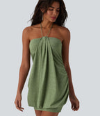 Robe mini moulante à dos nu et brassière intégrée