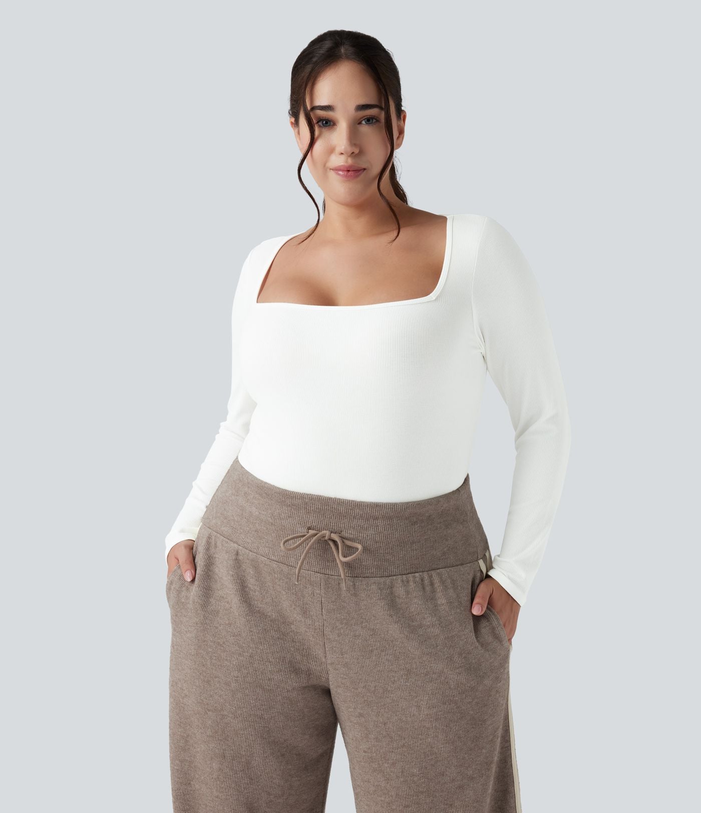 Body grande taille maille côtelée col carré manches longues ajusté