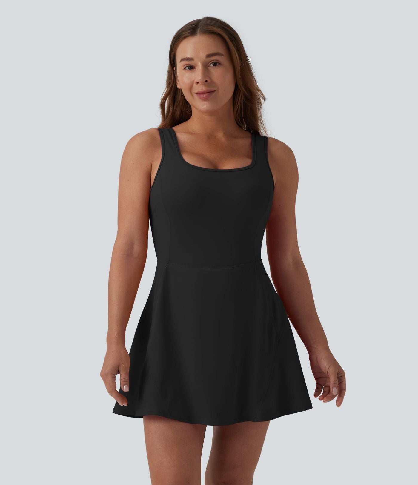 Robe de sport mini 2-en-1 SoftlyZero™ Airy col U poches effet frais InstantCool danse bonnets E-G, accès facile Easy Peasy