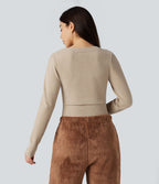 Pull court col U manches longues