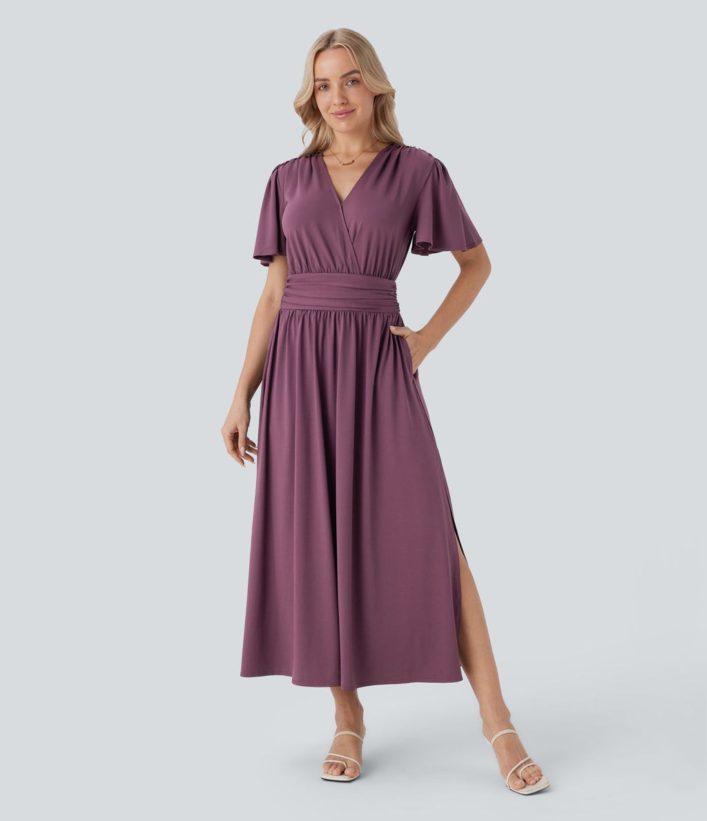 Robe mi-longue fluide de villégiature avec col V, manches courtes, drapée et fendue