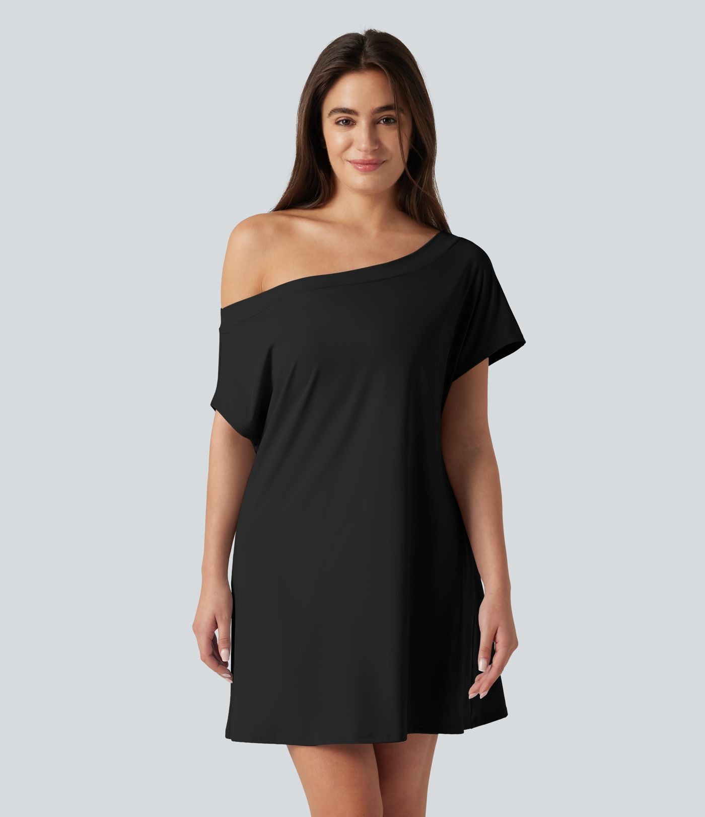 Robe courte décontractée SoftlyZero™ Airy à une épaule manches courtes avec brassière intégrée effet frais InstantCool