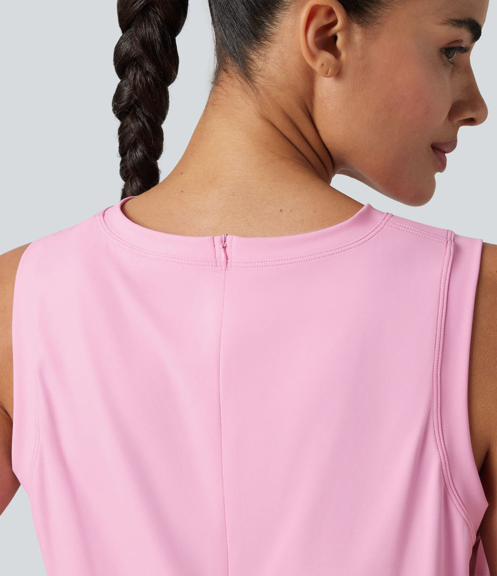 Robe de sport mini de yoga SoftlyZero™ col rond sans manches 2-en-1 effet frais InstantCool avec poches, accès facile Easy Peasy