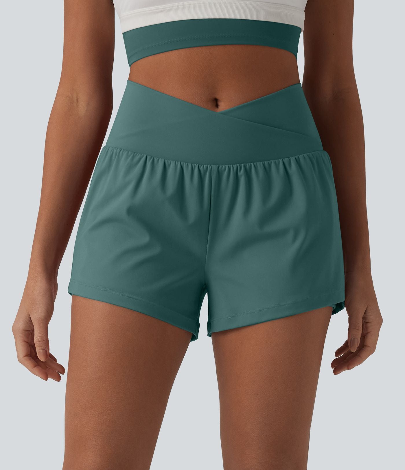 Short de yoga 2-en-1 SoftlyZero™ Airy croisé taille haute 7,5 cm effet frais InstantCool avec poches