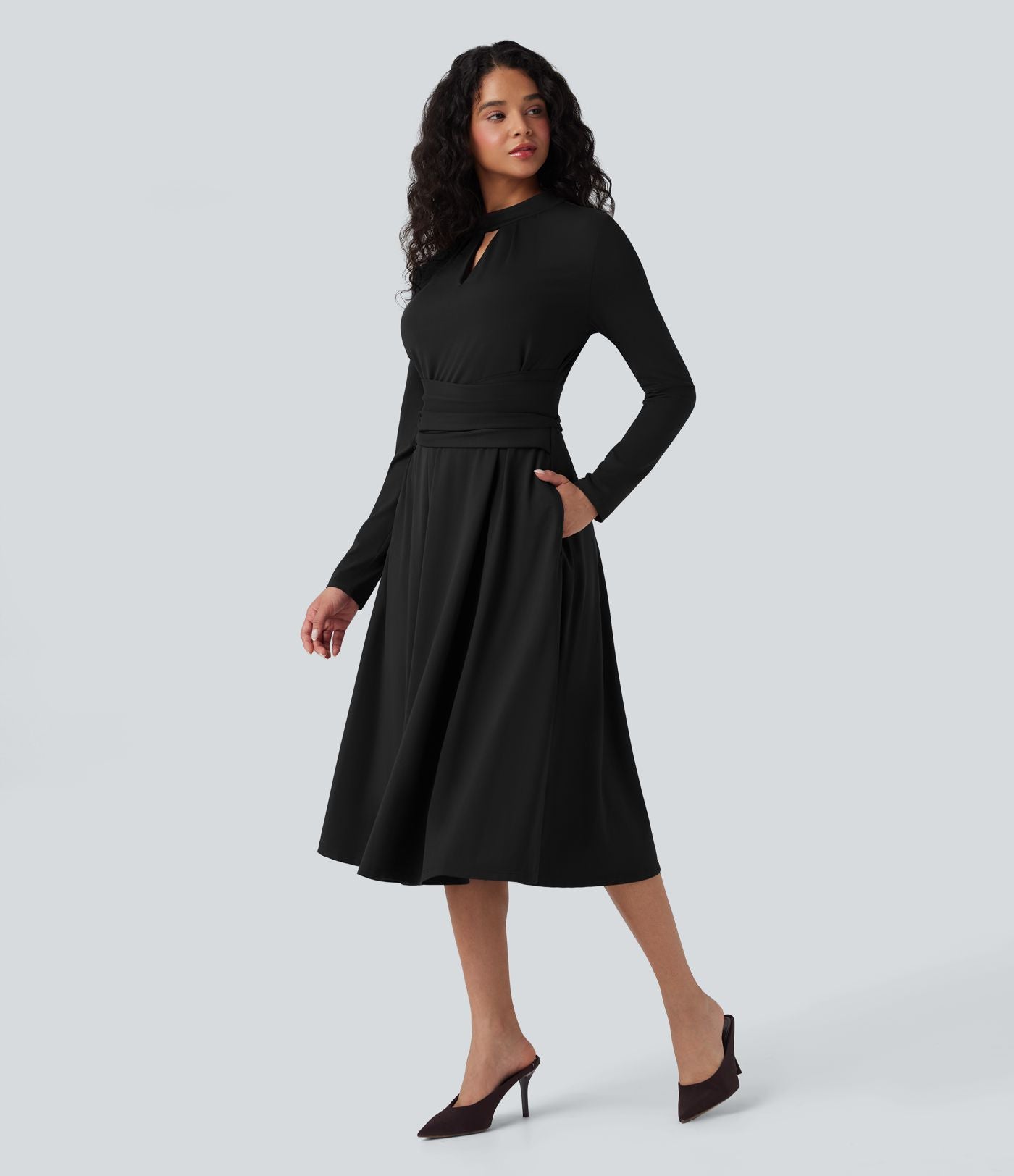 Robe de travail midi manches longues à découpes et dos noué avec poches