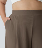 Pantalon de travail grande taille Halara Flex™ à taille haute sculptante et amincissante, poches latérales, jambes larges et tissu micro-gaufré