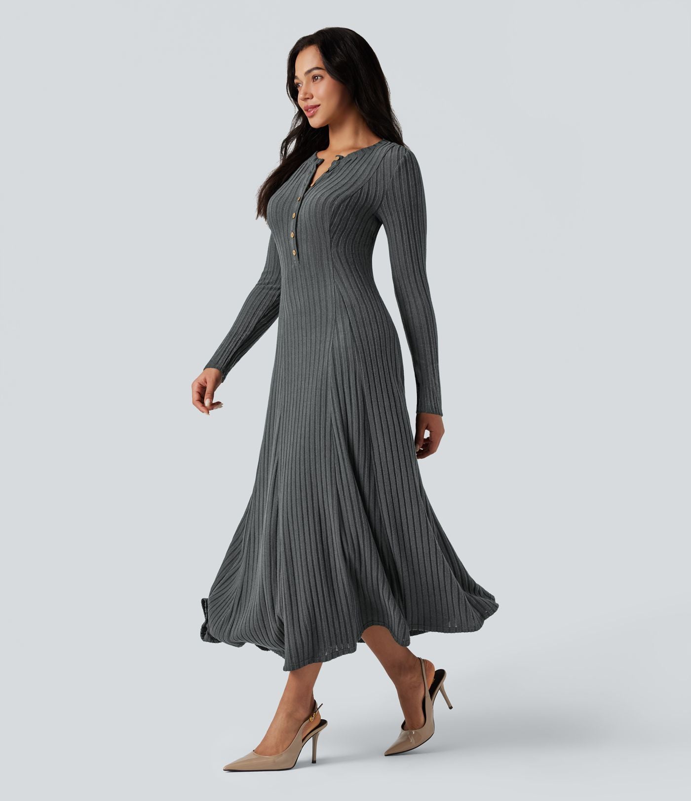 Robe longue fluide maille côtelée col henley manches longues