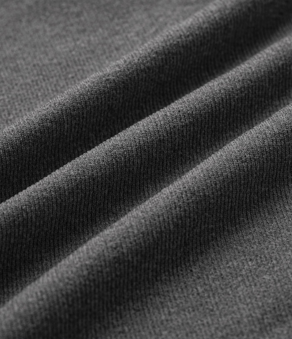 Robe mini moulante OneForm Seamless Flow à capuche avec cordon de serrage, manches courtes et poche