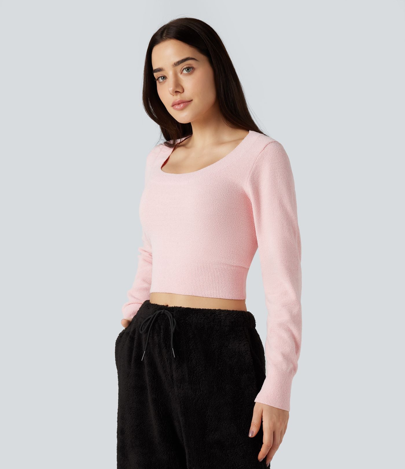 Pull court col U manches longues