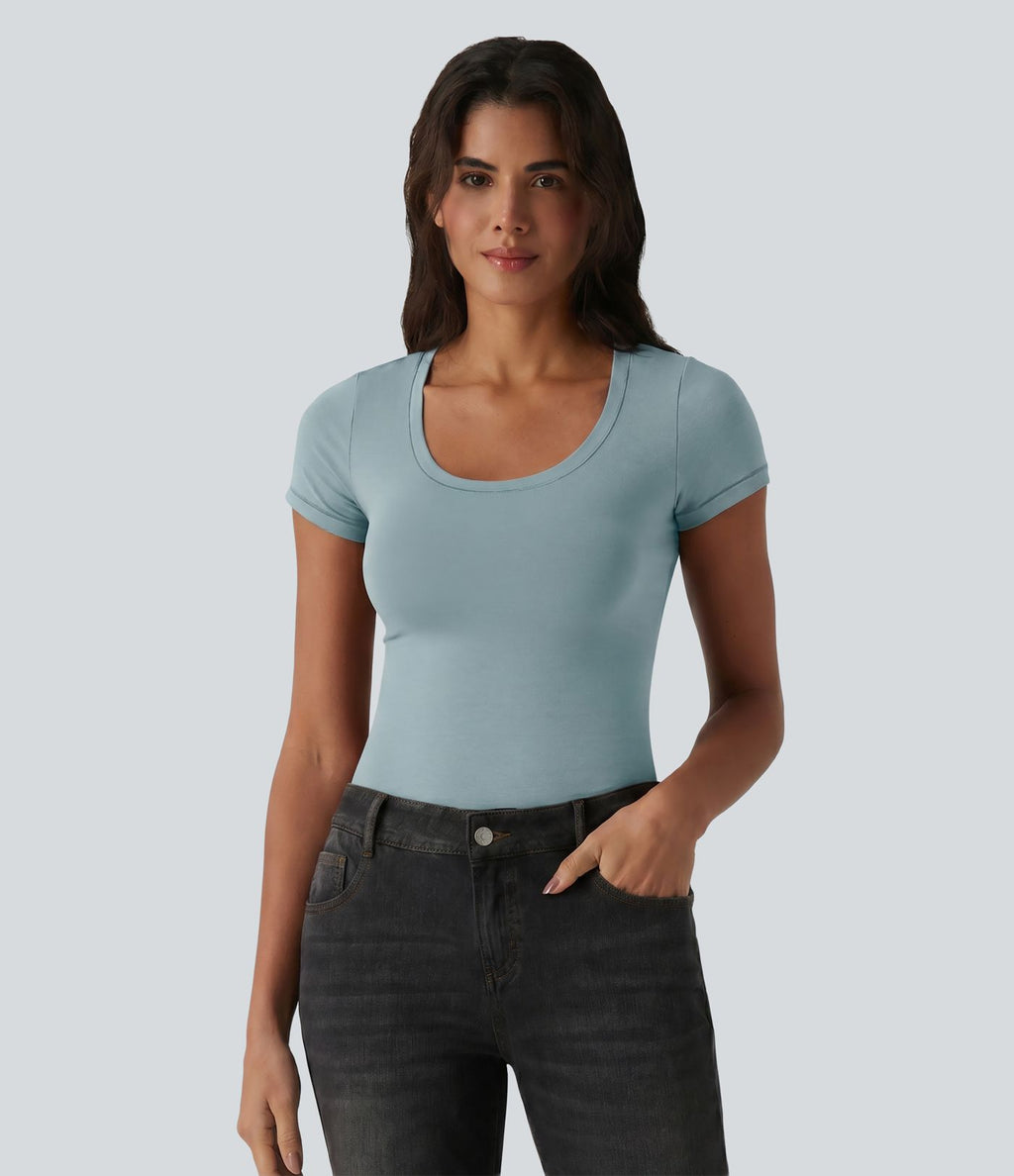 T-shirt Halara décontracté en jersey de coton à manches courtes col dégagé