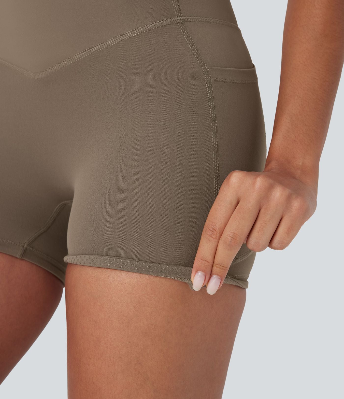 Short cycliste 7,5 cm d'entraînement gainant galbant taille haute avec poches Halara UltraSculpt™