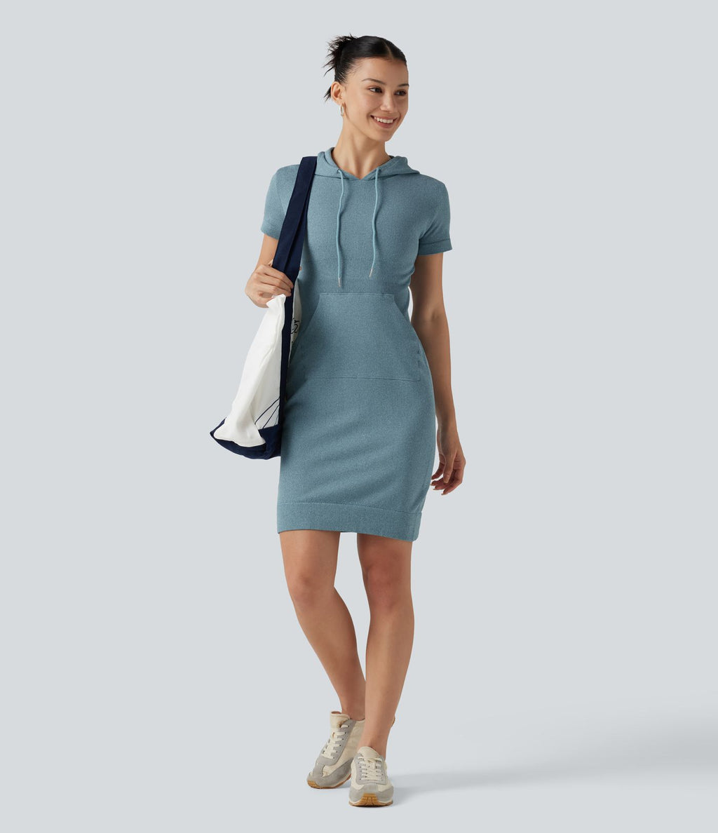 Robe mini moulante OneForm Seamless Flow à capuche avec cordon de serrage, manches courtes et poche