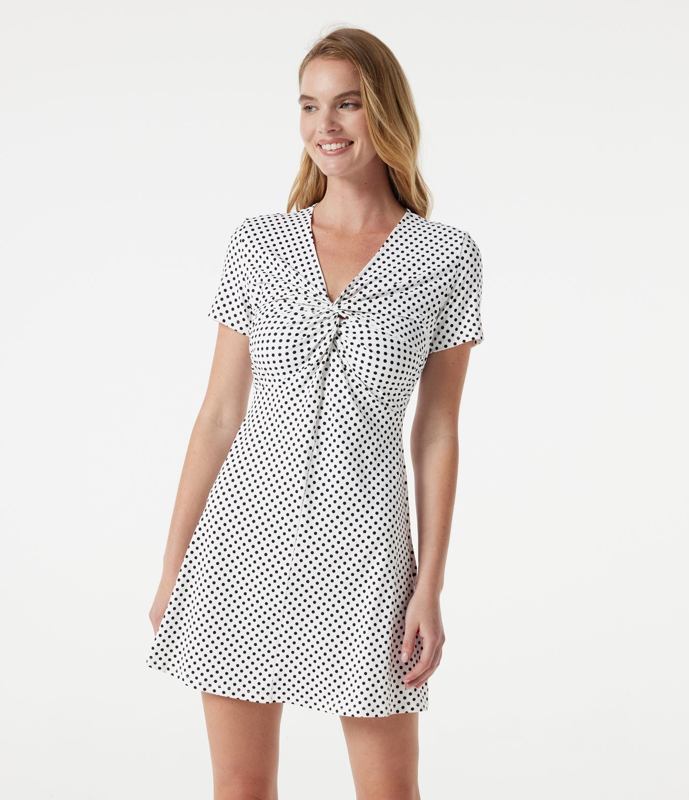 Robe mini décontractée à pois, col V, manches courtes