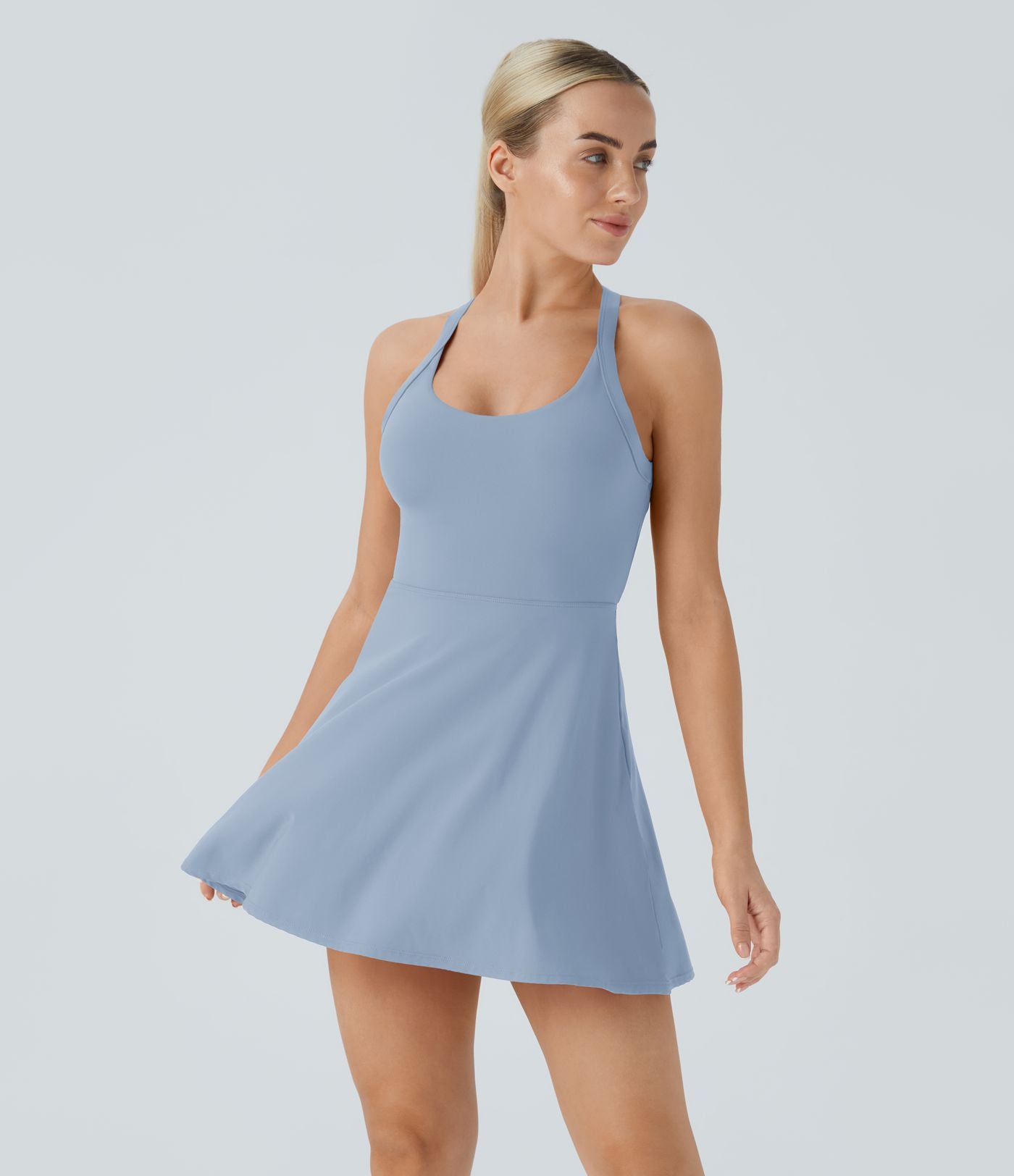 Robe de sport dos nu torsadée A-C