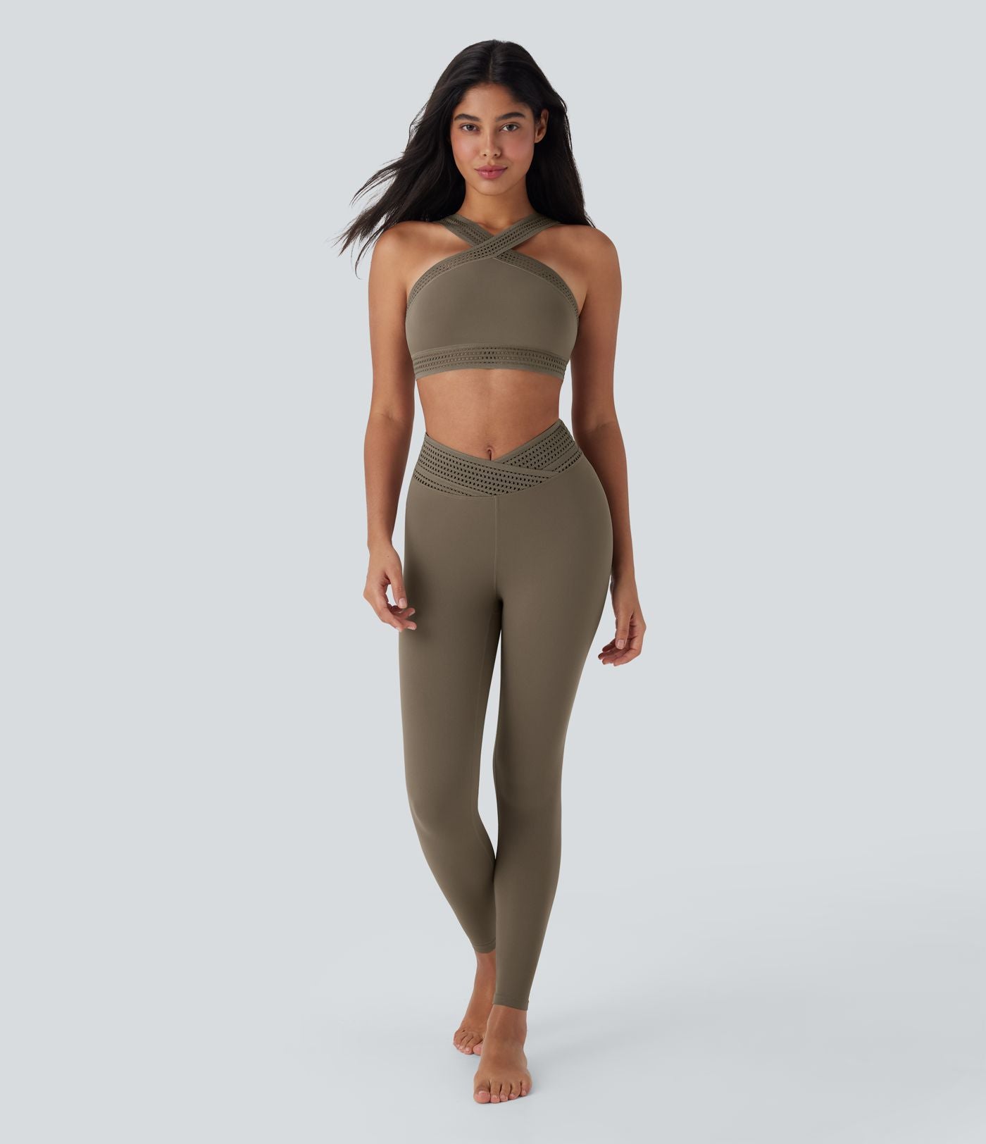 Brassière de sport yoga soutien souple croisé à découpes bonnets A-D