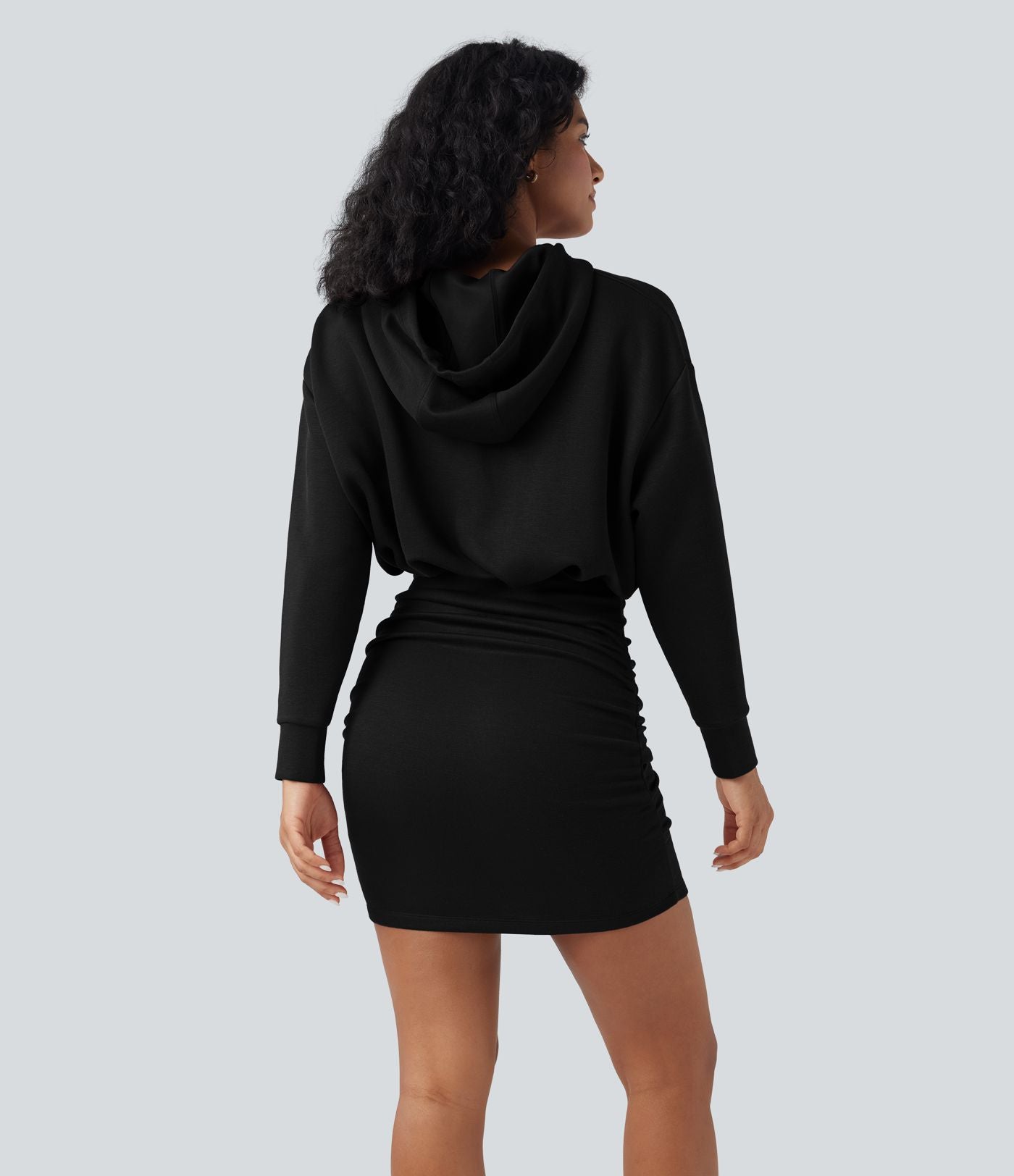 Robe décontractée SpacerTek™ mini à manches longues, effet froncé avec capuche