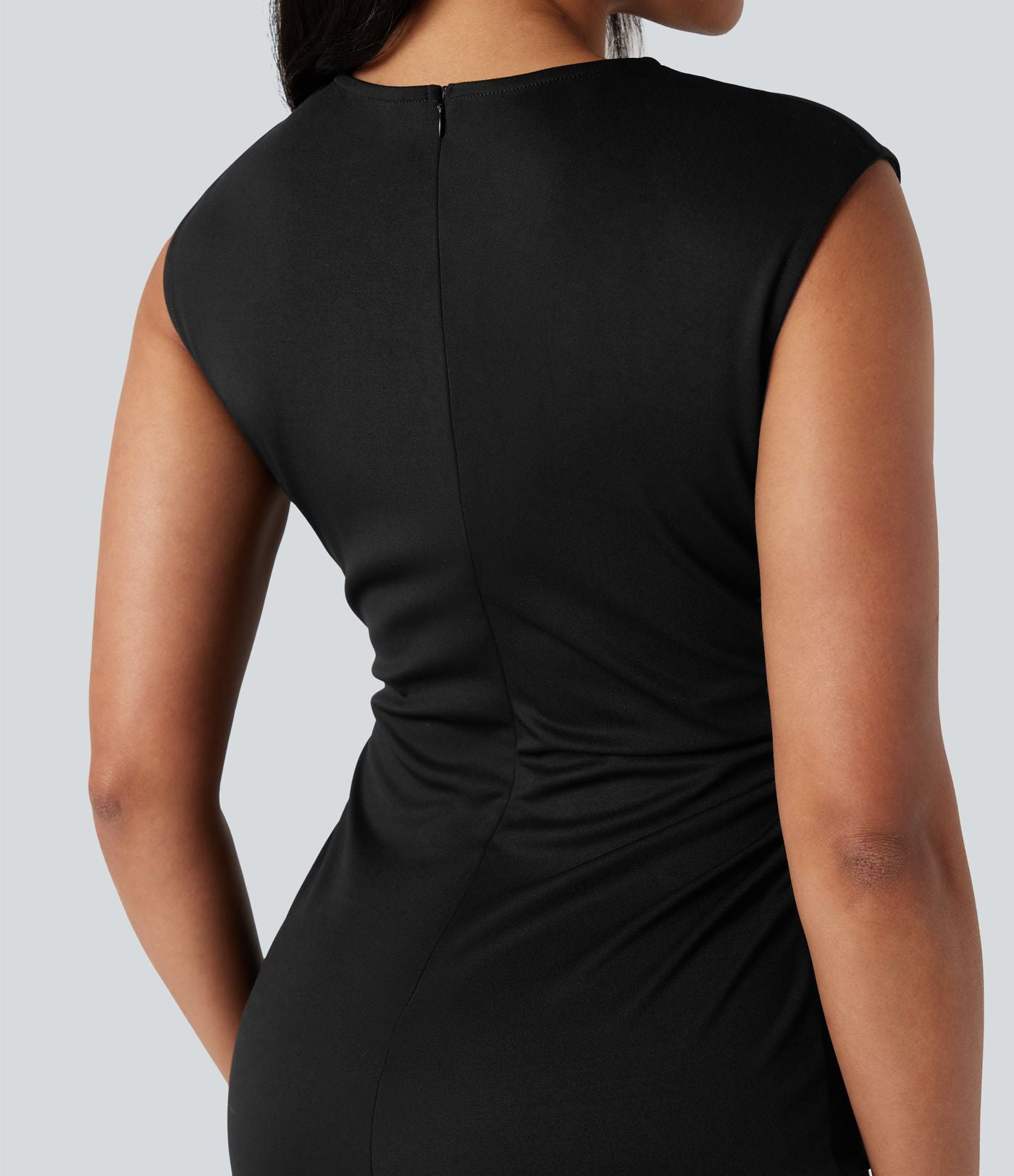 Robe mi-longue moulante tailleur col rond sans manches