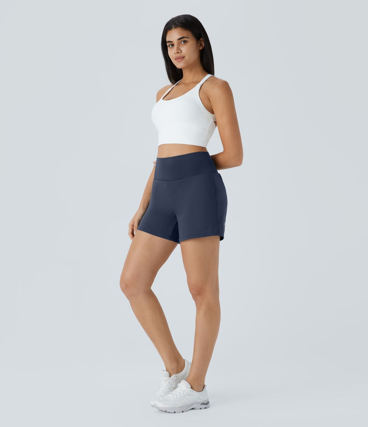Short yoga 2-en-1 SoftlyZero™ Airy effet frais InstantCool taille très haute 12,5 cm avec poches, longueur allongée