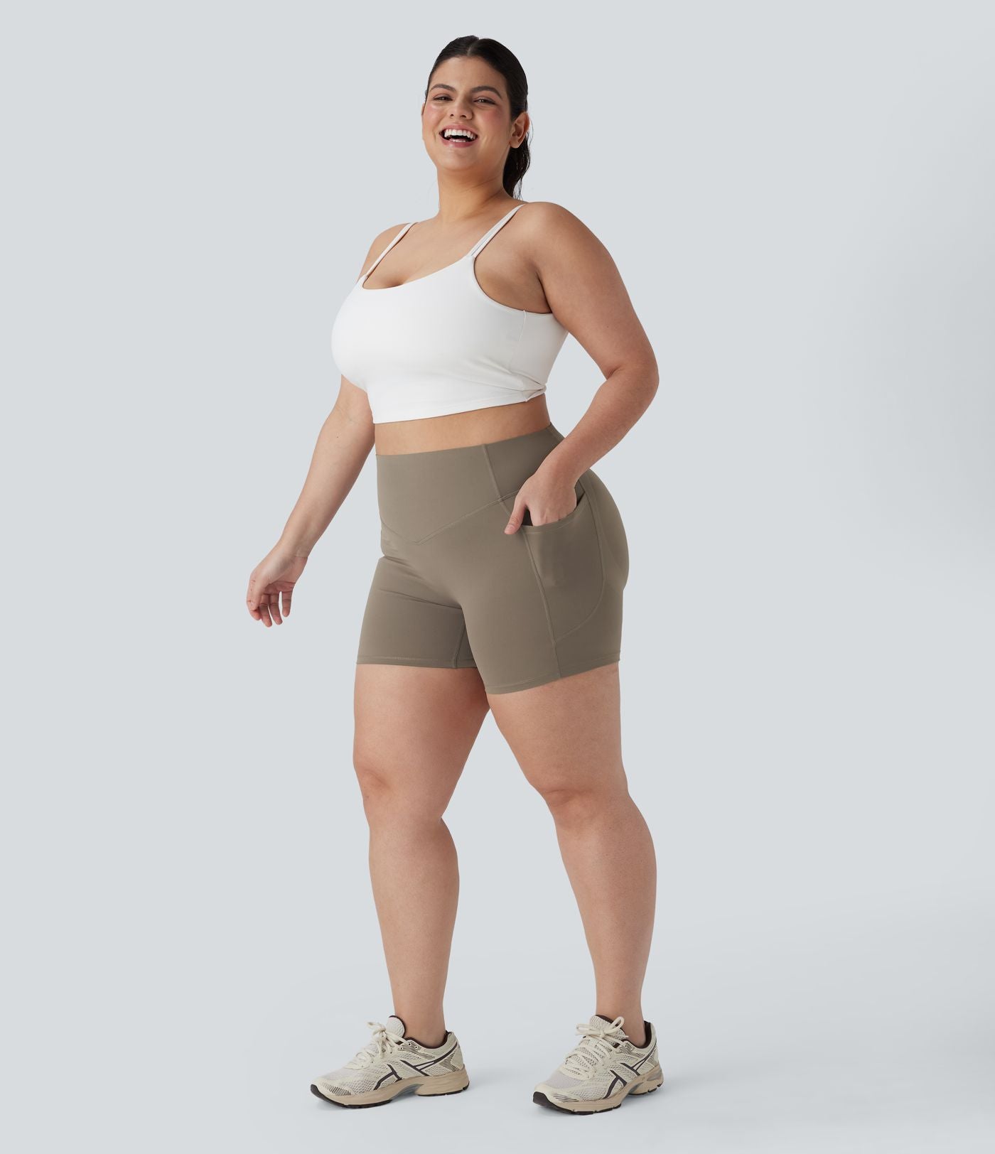 Short cycliste 7,5 cm d'entraînement gainant taille haute avec poches Halara UltraSculpt™