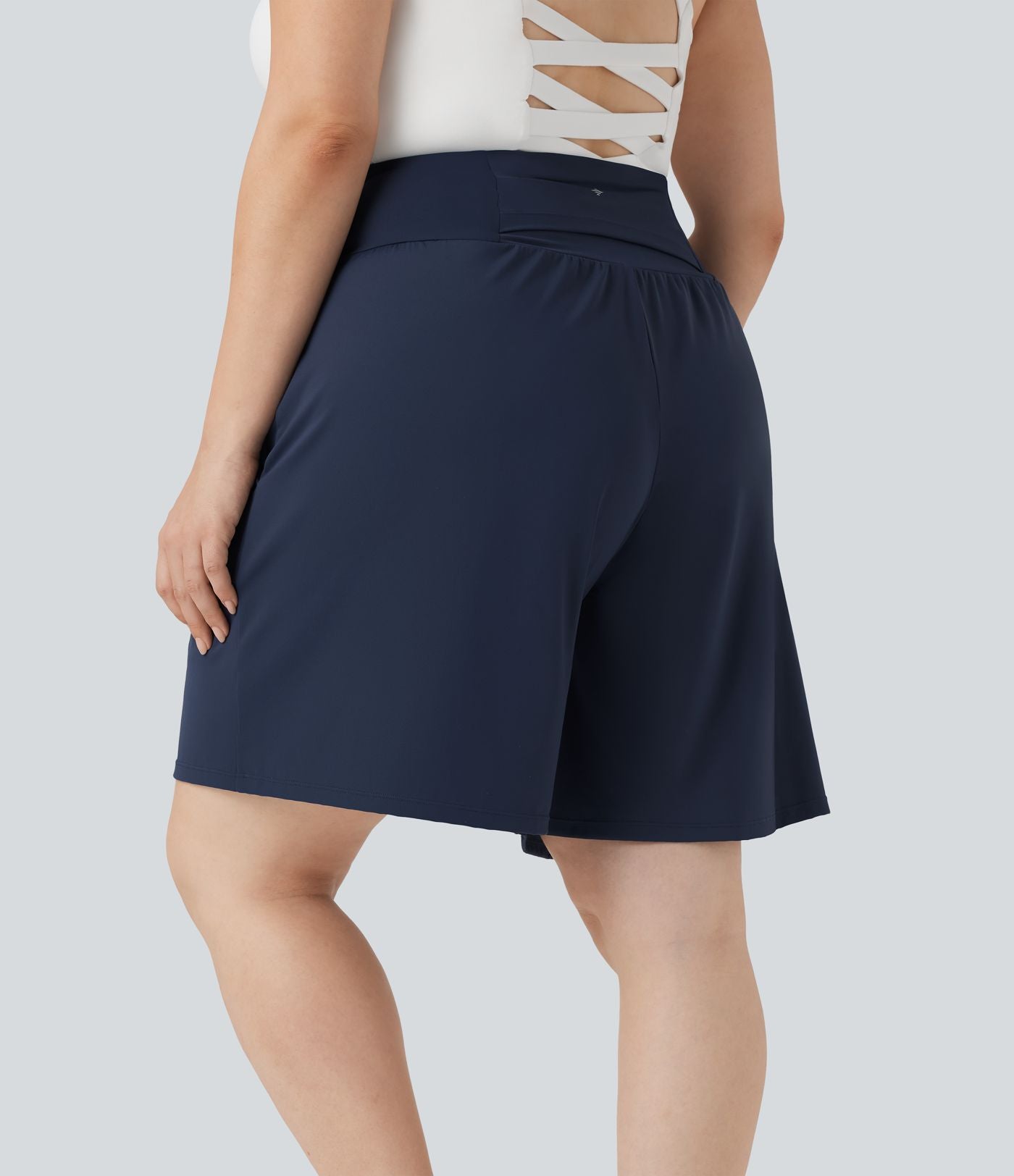 Bermuda de yoga grande taille SoftlyZero™ Airy taille haute effet frais InstantCool avec poches