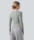 Haut détente cropped maille côtelée col henley manches longues