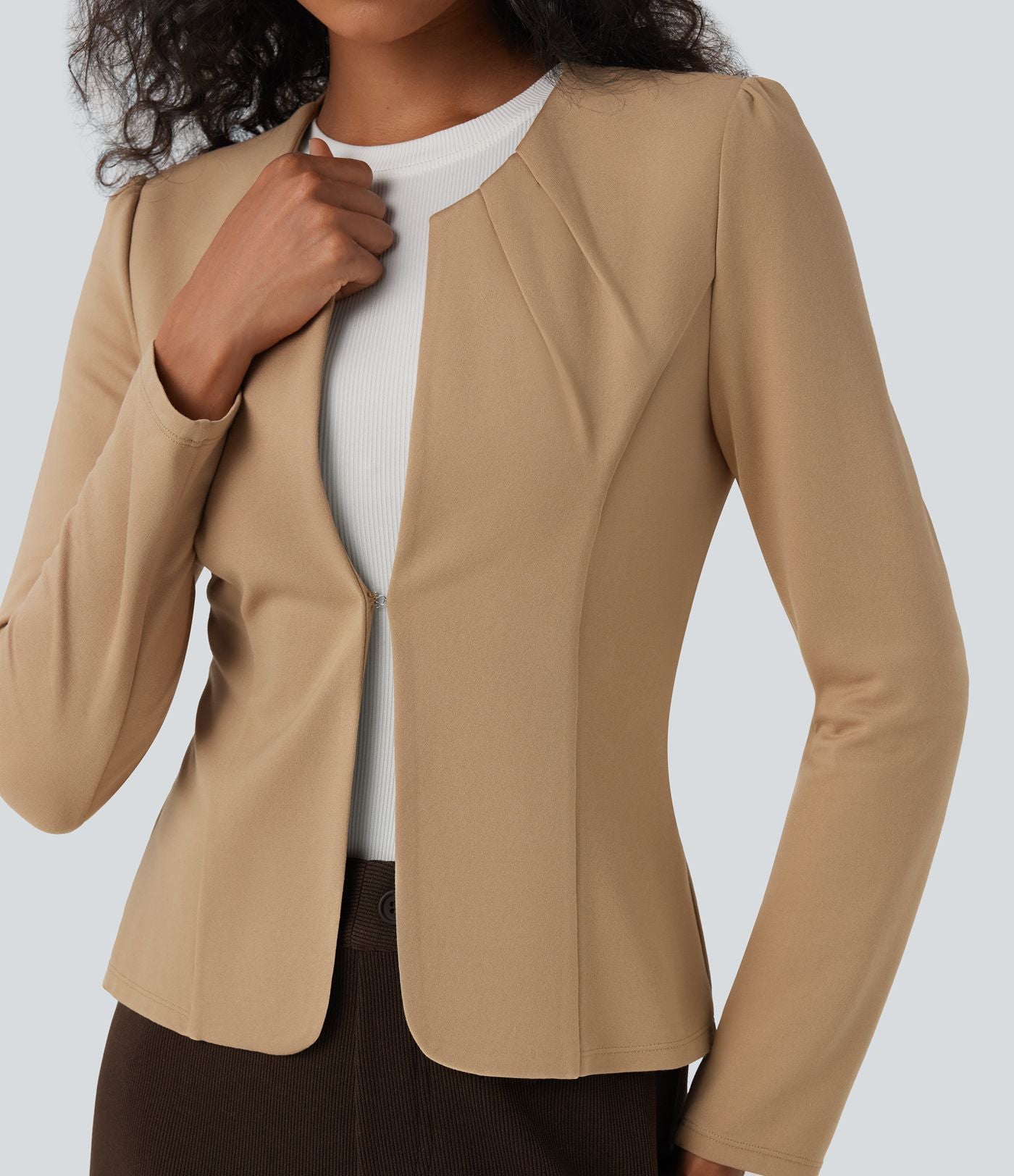 Blazer de travail col rond à agrafes