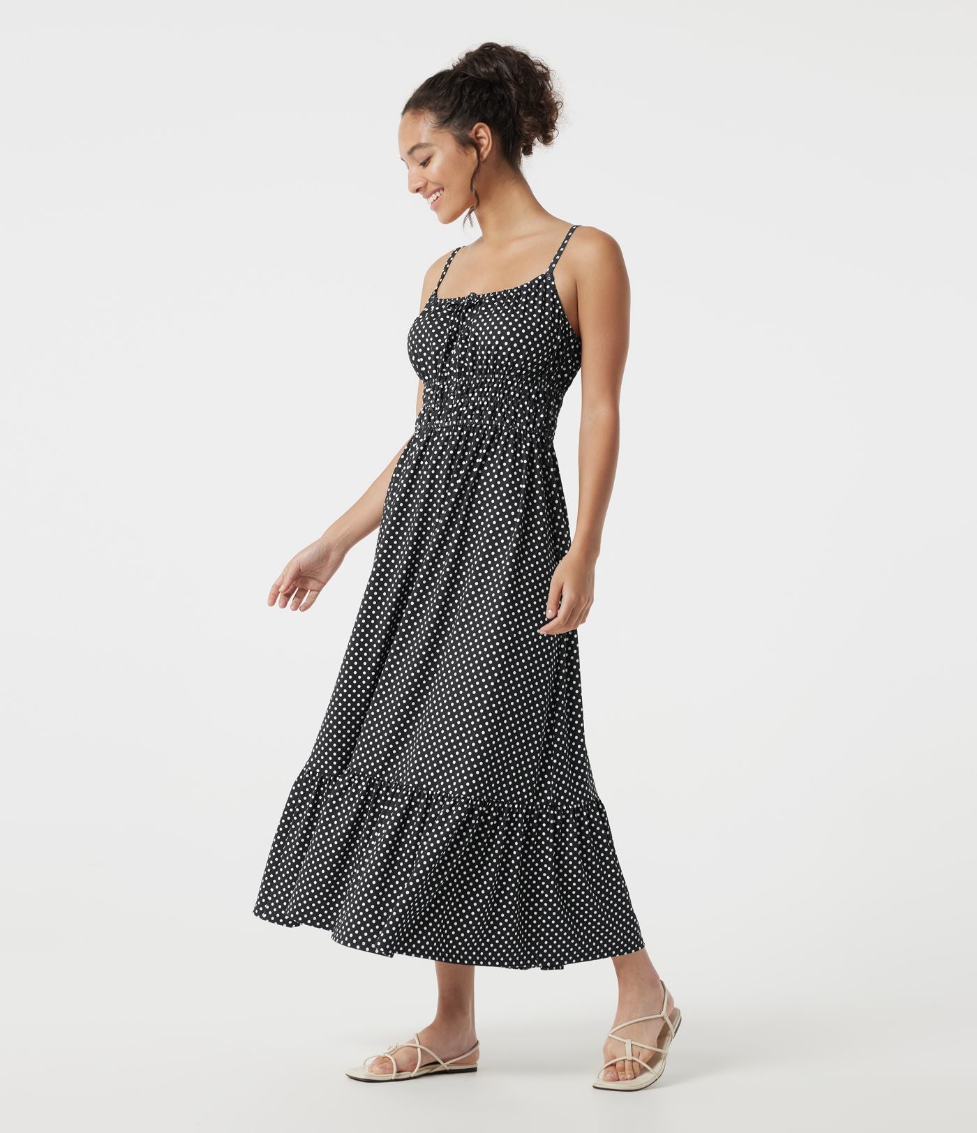 Robe nuisette midi fluide à pois avec lien à nouer à l’avant