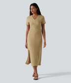 Robe midi décontractée à manches courtes et col en V en maille sculptante