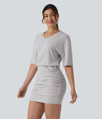 Robe mini moulante décontractée en maille côtelée, col V, manches courtes, froncée