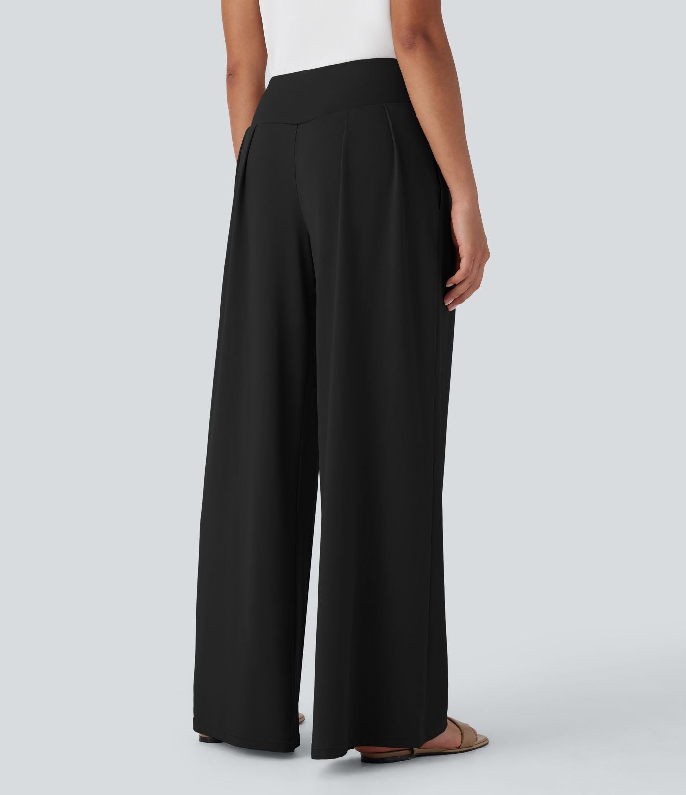 Pantalon large fluide taille haute avec poches latérales