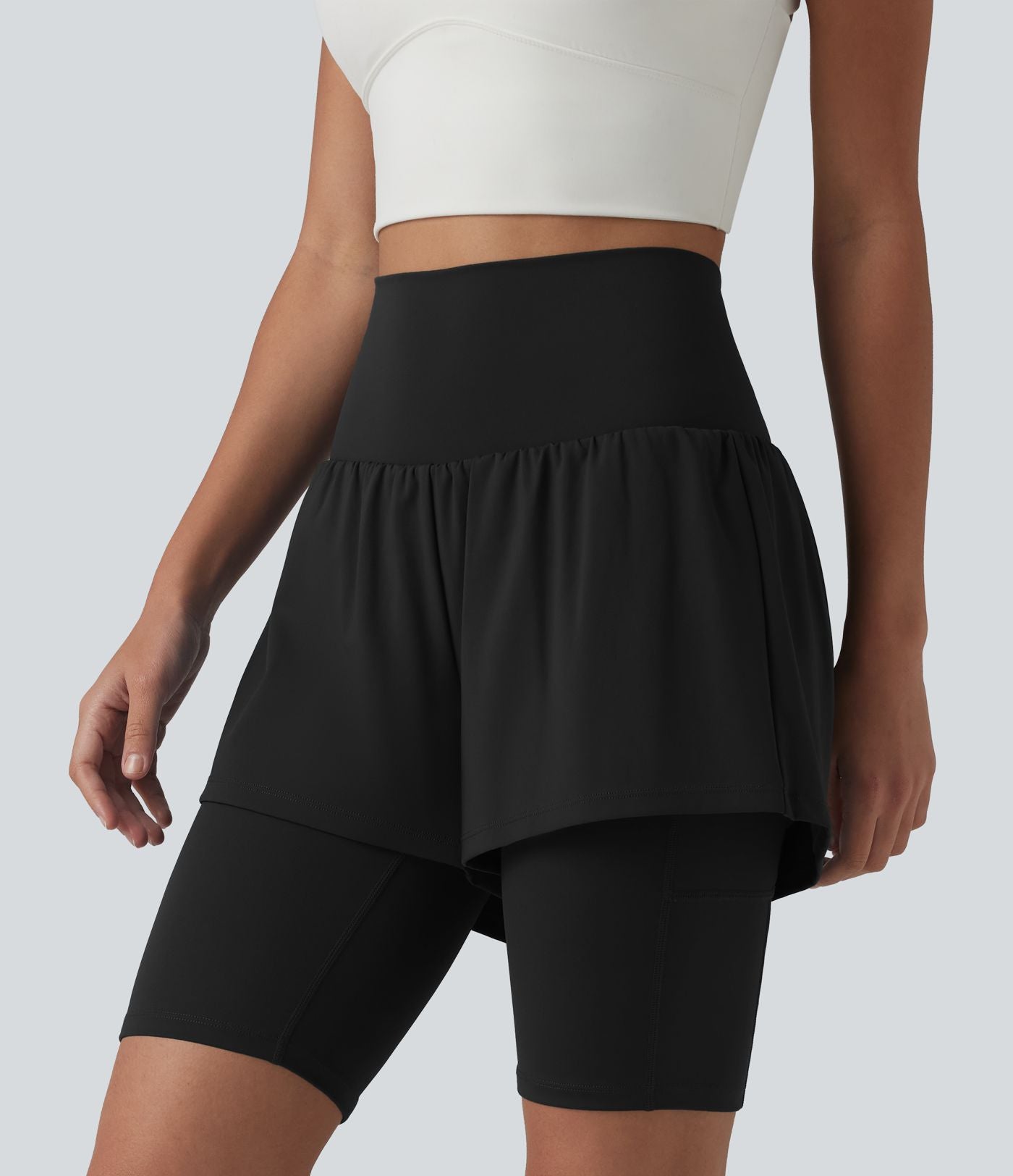 Short de yoga 2-en-1 SoftlyZero™ Airy effet frais InstantCool taille ultra-haute 22,8 cm avec poches