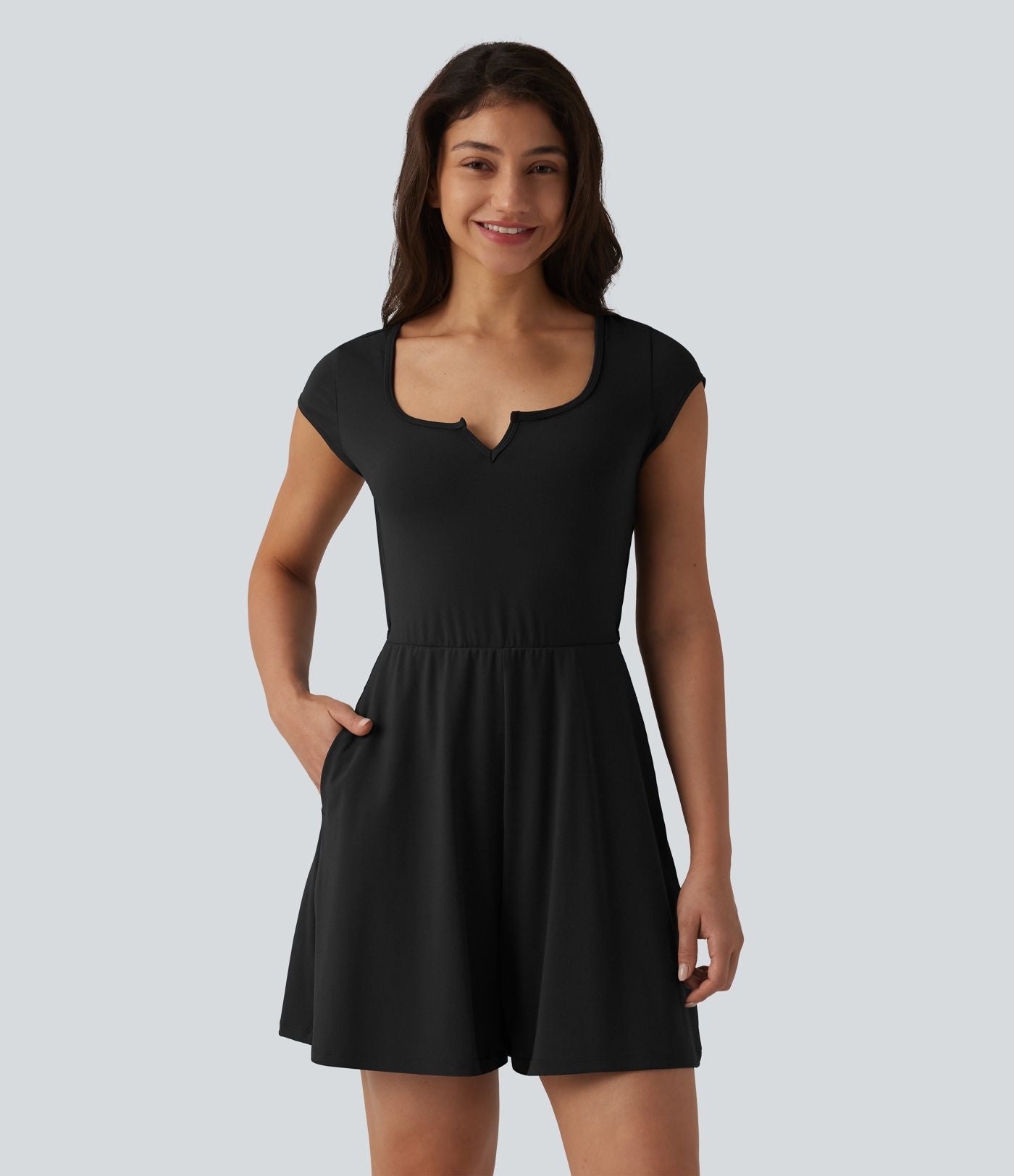 Combinaison de yoga SoftlyZero™ Airy manches courtes jambes larges effet frais InstantCool avec poches, accès facile Easy Peasy