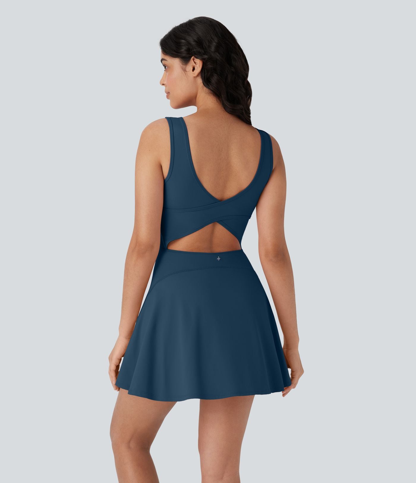 Softlyzero™ Airy Robe Sport de danse courte 2-en-1 avec dos nu croisé, encolure en U et poches latérales