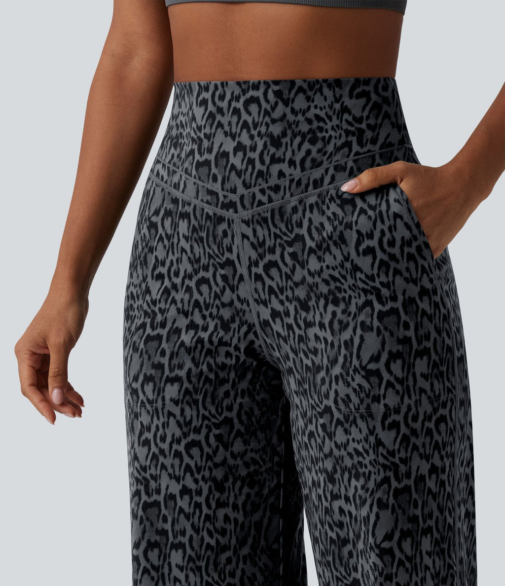 Pantalon de yoga jambes droites taille haute gainant imprimé léopard Halara UltraSculpt™ avec poches
