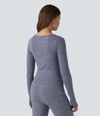 Top de sport yoga court OneForm Seamless Flow col V à manches longues avec passage de pouce