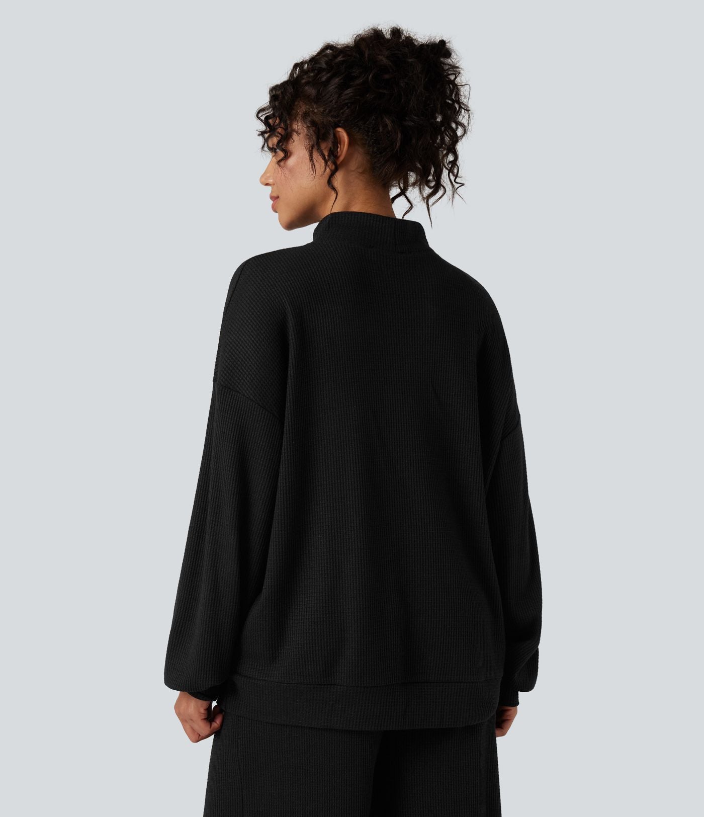 Sweat-shirt gaufré col montant manches longues coupe décontractée avec poches